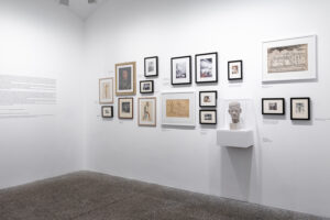 Allestimento mostra I tre sardi dell'Isia