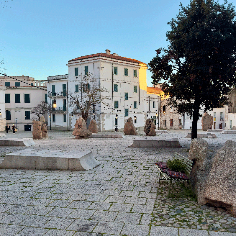 Piazza-Sebastiano-Satta,-Nuoro_foto-Alessandro-Moni